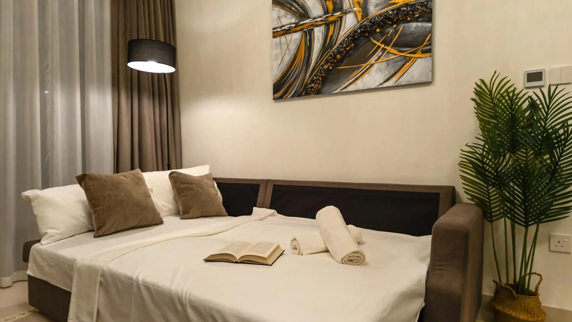 Stylish New 1Br Walk To Burj Khalifa & Dubai Mall