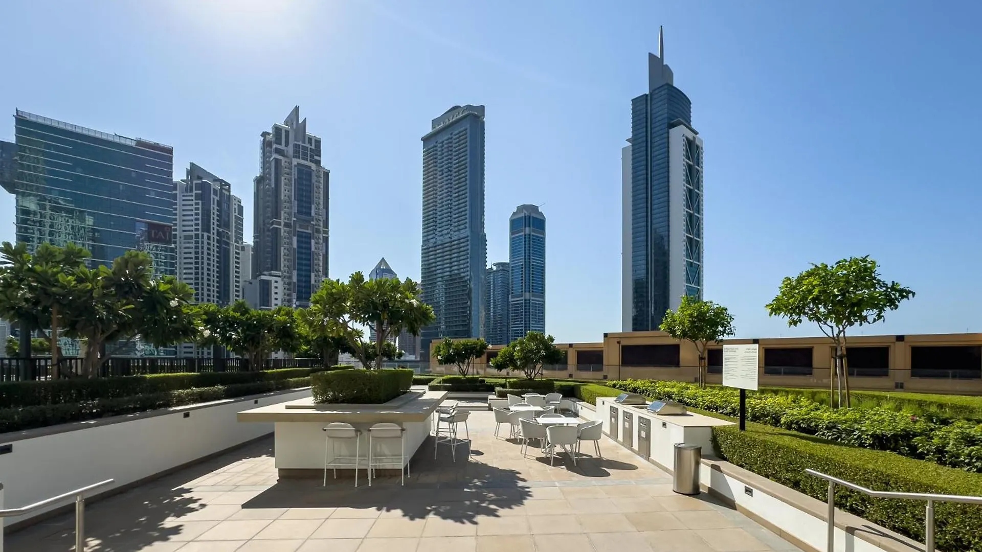 Stylish New 1Br Walk To Burj Khalifa & Dubai Mall
