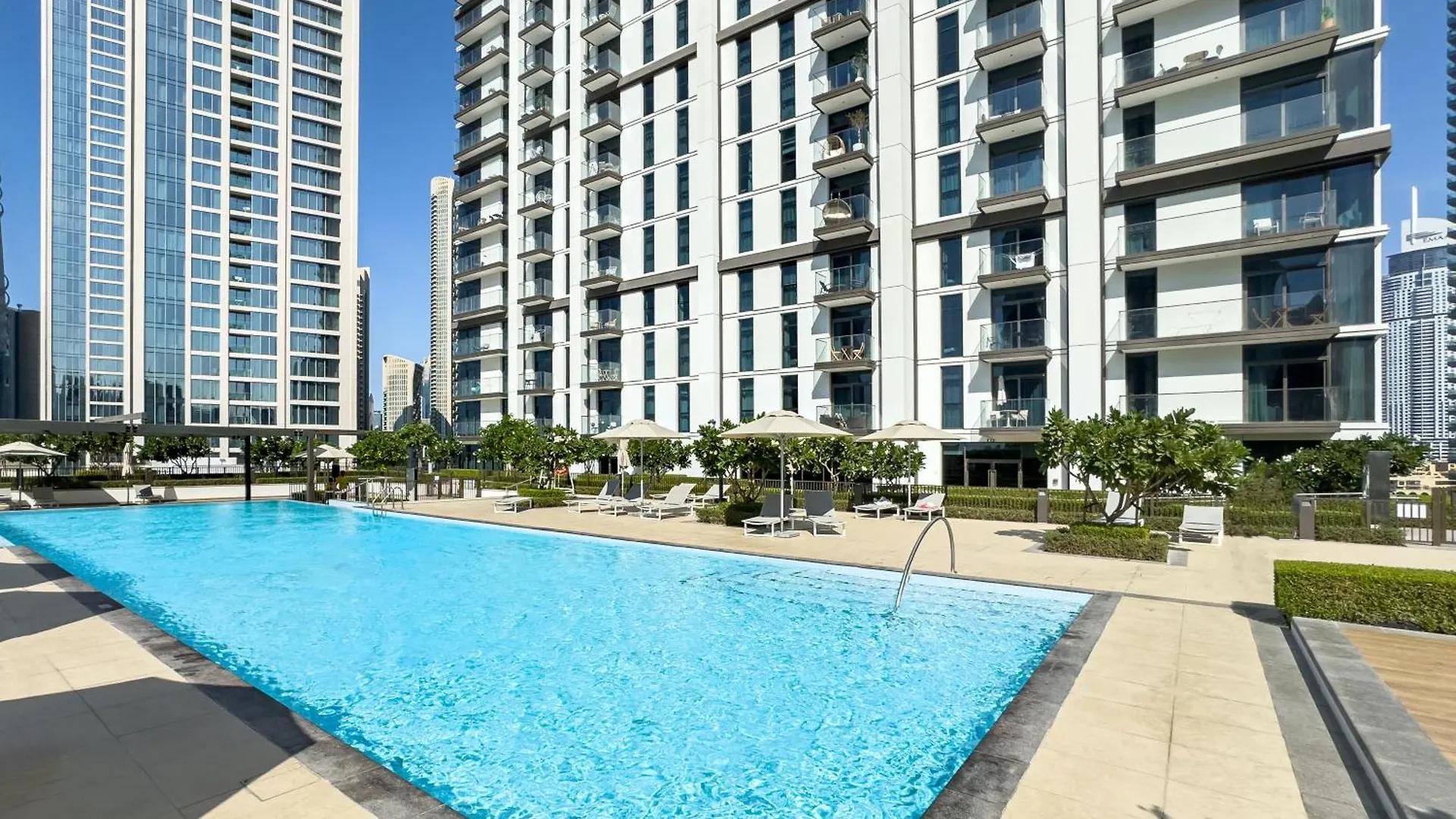 Stylish New 1Br Walk To Burj Khalifa & Dubai Mall Apartment